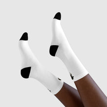 Load image into Gallery viewer, Classic Fit Cress Logo Socks

