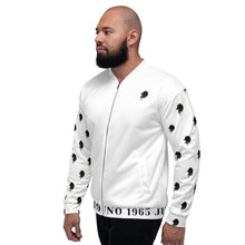 Load image into Gallery viewer, Classic Fit Cress Sleeve Logo Jumper
